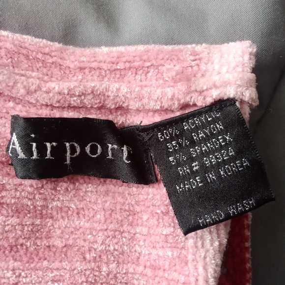 Women's Airport Pink Mittens Snowflake Striped Ribbed Design Stretchy Winter - Picture 5 of 6